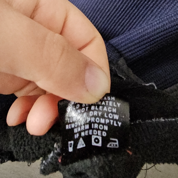 NFL Patriots Pullover - Picture 5 of 7